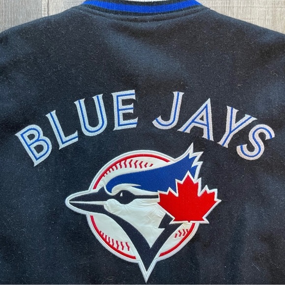 Toronto Blue Jays Vintage Bomber Jacket - Picture 3 of 7